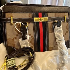 Hand bag/shoulder bag